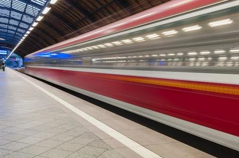 Train coming in Stock Photos