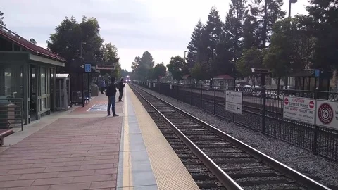 Train Commute Stockbeeldmateriaal 85136418