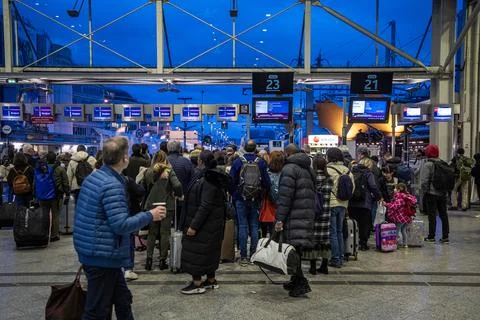 Train controllers' strike disrupts traffic during French school holidays, Paris, Stock Photos