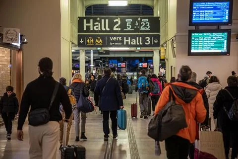 Train controllers' strike disrupts traffic during French school holidays, Paris, Stock Photos
