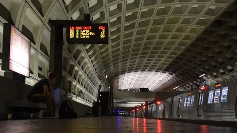 Train departing in DC Metro Video stock 88976614