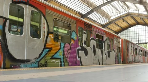 Train departure and arrival hyperlapse in subway of Athens Stock Footage 63905960