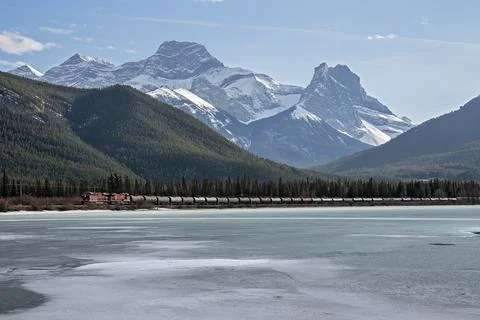 Train on the Edge of Gap Lake Stock Photos