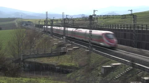 Train entering into a tunnel Video stock 61008589