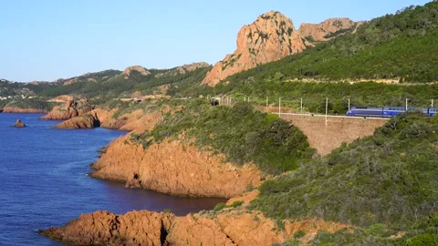 Train, Estérel Massif, Saint-Raphaël, Var, France. Video stock 132893289