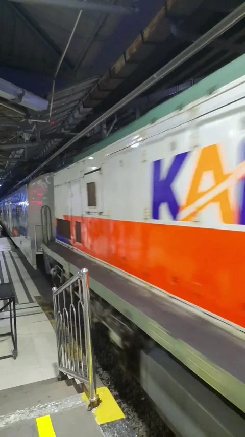 Train Video stock 221239629