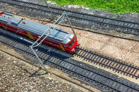 Train in the green scenery Foto stock