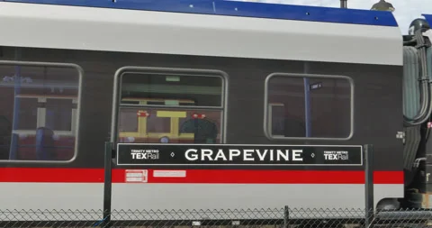 Train leaving Grapevine Main station Video stock 149820499