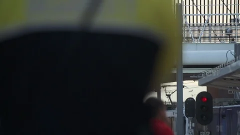 Train Leaving Station 스톡 동영상 105246858