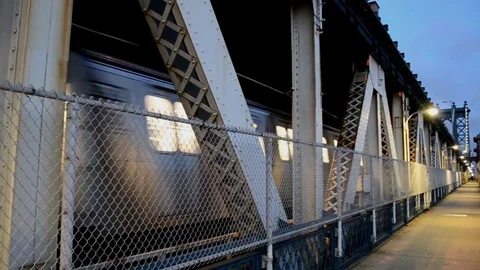 Train on Manhattan Bridge Stock Footage 79063924