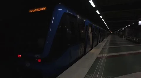 The train at the metro station Stock Footage 61437857