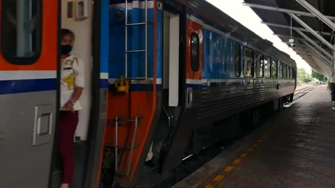 Train moving into platform. Stock Footage 137695416