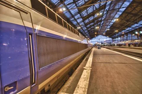 Train in Paris Station Foto stock