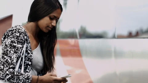 Train passenger waiting Vídeo Stock 109584833