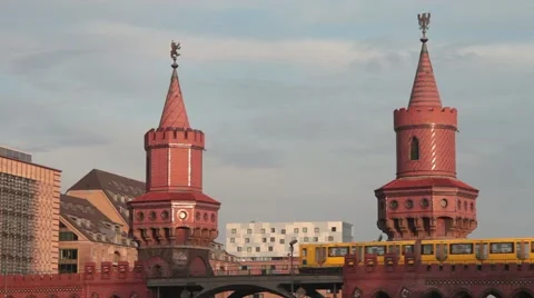 Train passes on oberbaum bridge berlin germany. Stock Footage 55559315
