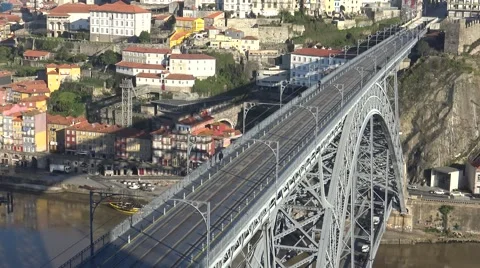 Train Passing in D.Luís Bridge Stock Footage 61115334