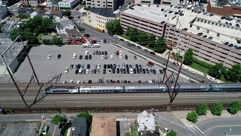 Train passing through New Brunswick, New Jersey Vídeo Stock 108416033