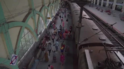 Train passing through the tunnel with the crowded of passenger Video stock 145044867