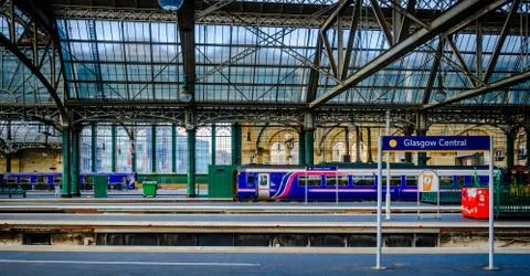 A train at a platform in Central Station, Glasgow, Scotland Stock Photos