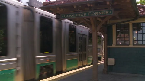 Train Pulling into Station Video stock 41864069