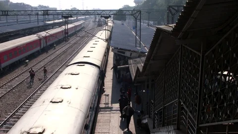 Train railway station Video stock 98677527