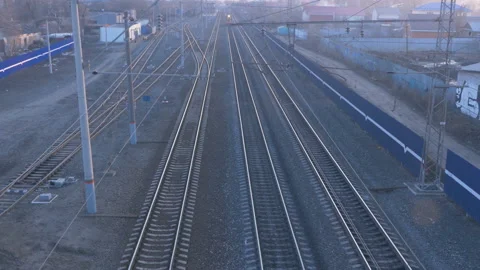 Train rides look with bridge Vídeos de archivo 90250097