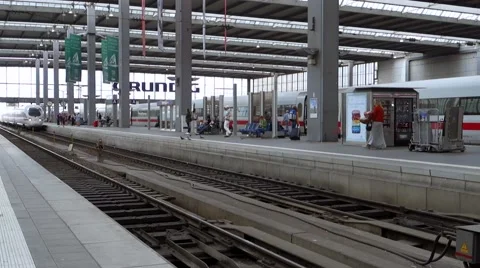 Train station in munich Video stock 41699043