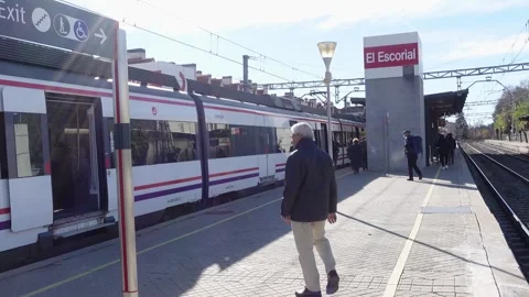 Train station platform in El Escorial, Spain 動画素材 294822023