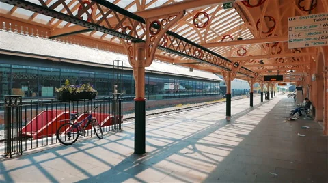 Train station platform scene - almost empty Video stock 63992958