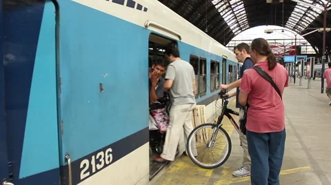 Train station, Retiro Vídeo Stock 46216383