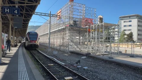 Train stopped at Vevey station with construction site Switzerland Stockbeeldmateriaal 333291093