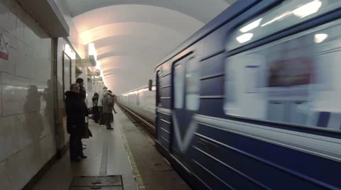 Train in the subway. Video stock 45270747