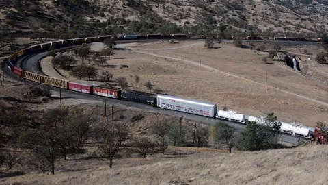 Train Tehachapi loop Stock Footage 84119774