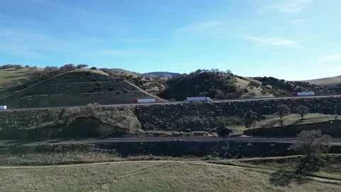 Train - Tehachapi Loop, Shipping Video stock 280325111