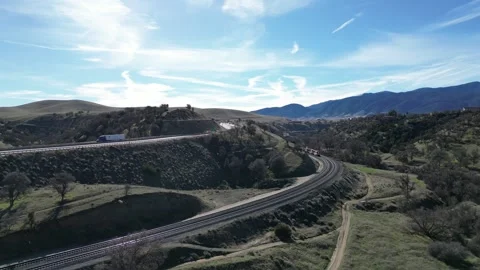 Train - Tehachapi Loop, Shipping Stock Footage 280325362