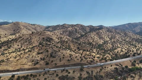 Train - Tehachapi Loop, Shipping Video stock 280325751