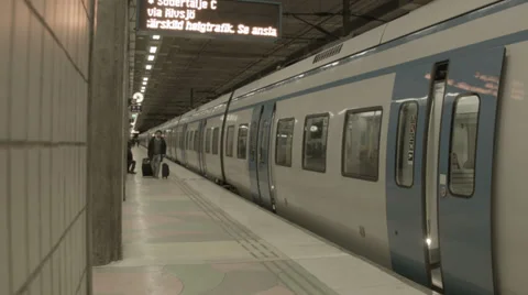 Train terminal Stock Footage 33786121