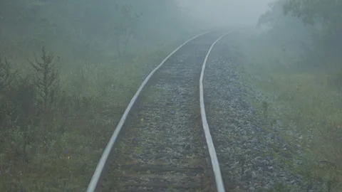 Train tracks with fog 2 動画素材 127513726