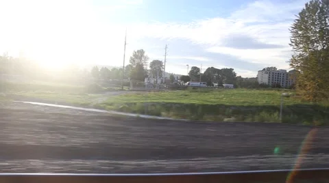 Train View of Rural Town Vidéo 42521524