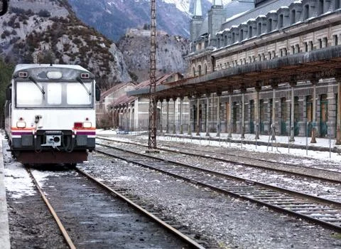 Train waiting in the station Stock Photos