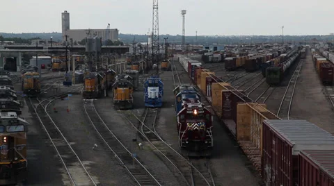 Train yard in action Video stock 39671447