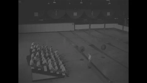 Training and packing of cargo and G-11 parachute in airdrop hangar - 1967 스톡 동영상 118316248