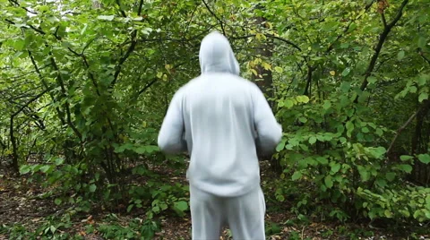 Training in Boxing in the woods 스톡 동영상 68205715