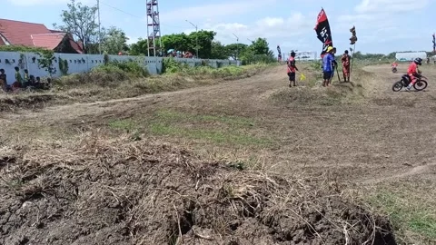 Training with dirt bikes during the day Stock Footage 206474548