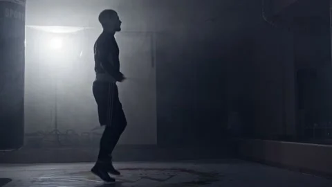 Training with the jump rope Vídeos de archivo 132340212