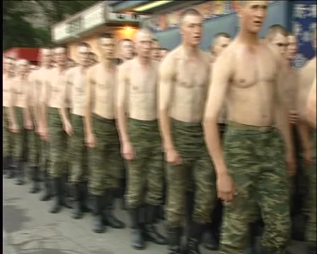 Training on the street 動画素材 3911535