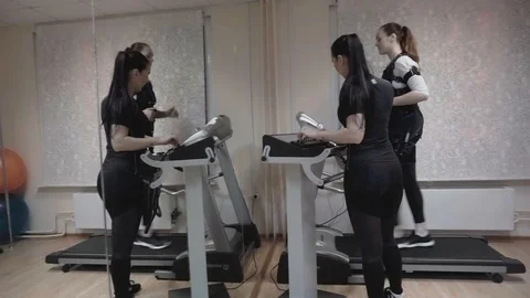 Training on treadmill Stock Footage 87825167
