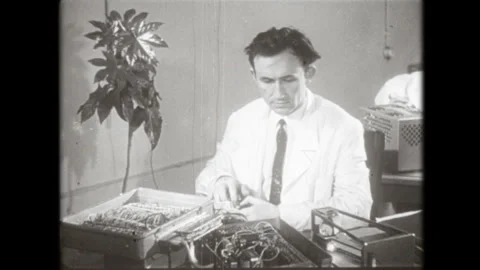 Training. Typing on a typewriter Stock Footage 265087895