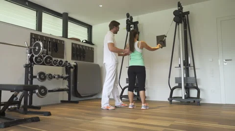 Trainings lesson in gym Stock Footage 42885127