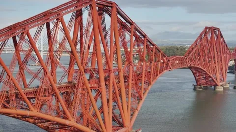 Trains on Forth Bridge from a drone, Queensferry Crossing, Scotland Vidéo 317099846